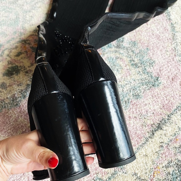 ❤️Stuart Weitzman Embellished Knit Over Knee Boots❤️ - Picture 4 of 5